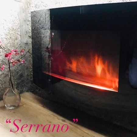 Serrano T1 Centro Da Cidade กัวร์ดา ภายนอก รูปภาพ